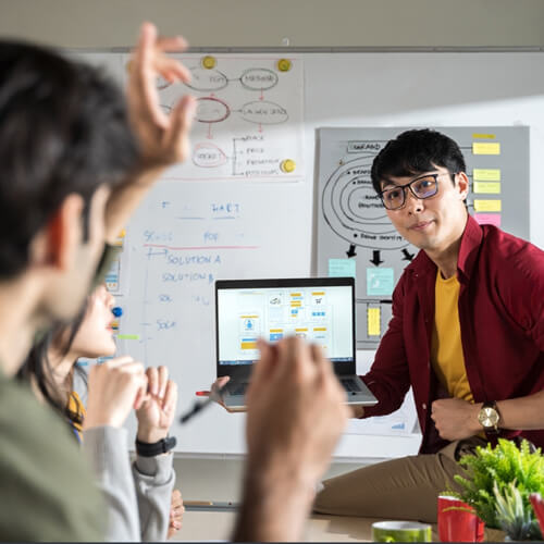 Singaporean Web Designers Collaborating
